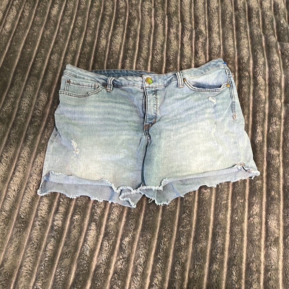Women's Light Blue Denim Shorts